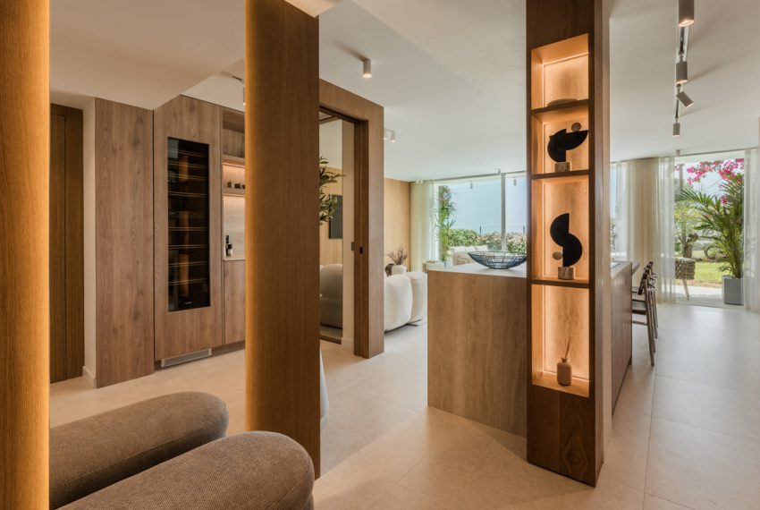 R5369431-Apartment-For-Sale-Aloha-Middle-Floor-Apartment-4-Beds-135-Built-2