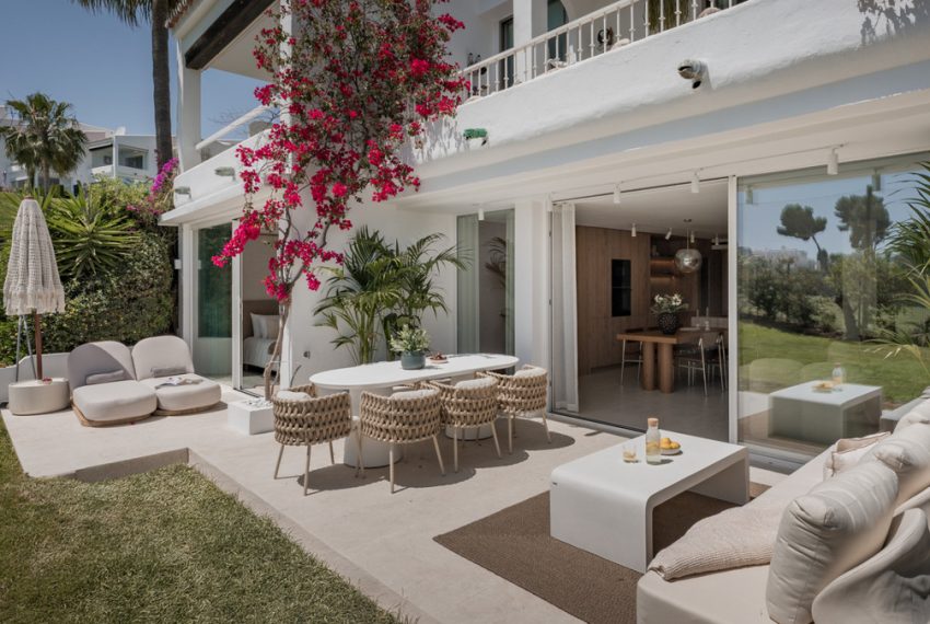 R5369431-Apartment-For-Sale-Aloha-Middle-Floor-Apartment-4-Beds-135-Built-3