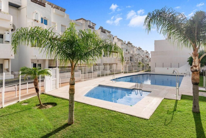 R5370418-Apartment-For-Sale-Estepona-Penthouse-2-Beds-117-Built
