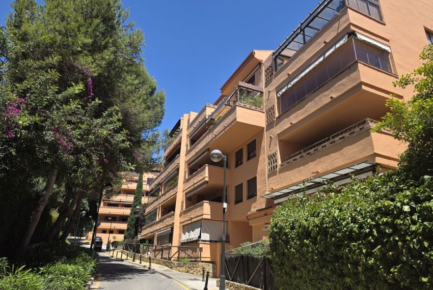 R5371831-Apartment-For-Sale-The-Golden-Mile-Middle-Floor-Apartment-3-Beds-128-Built-17