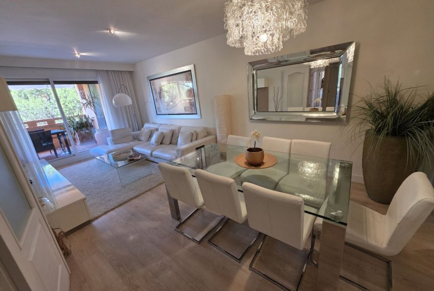 R5371831-Apartment-For-Sale-The-Golden-Mile-Middle-Floor-Apartment-3-Beds-128-Built