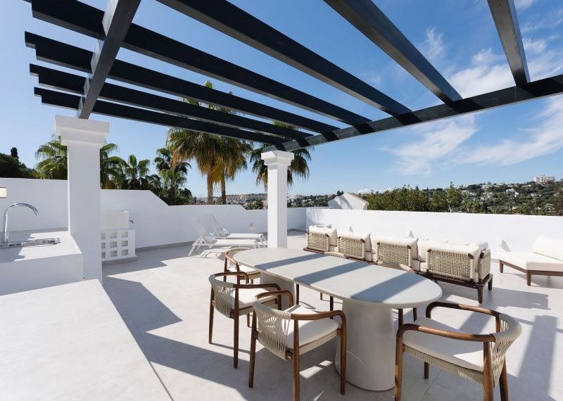 R5378473-Apartment-For-Sale-Nueva-Andalucia-Penthouse-3-Beds-183-Built