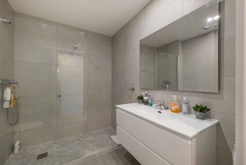 R5386852-Apartment-For-Sale-Nueva-Andalucia-Middle-Floor-Apartment-2-Beds-85-Built-14