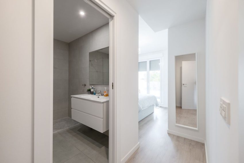R5386852-Apartment-For-Sale-Nueva-Andalucia-Middle-Floor-Apartment-2-Beds-85-Built-6