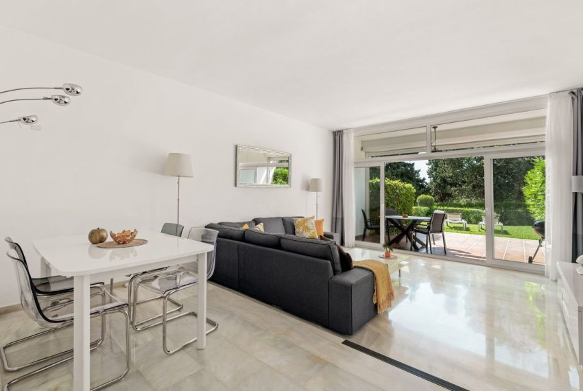 R5386912-House-For-Sale-Aloha-Townhouse-2-Beds-142-Built-9