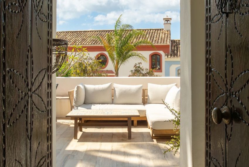 R5387038-House-For-Sale-La-Heredia-Townhouse-4-Beds-246-Built-3