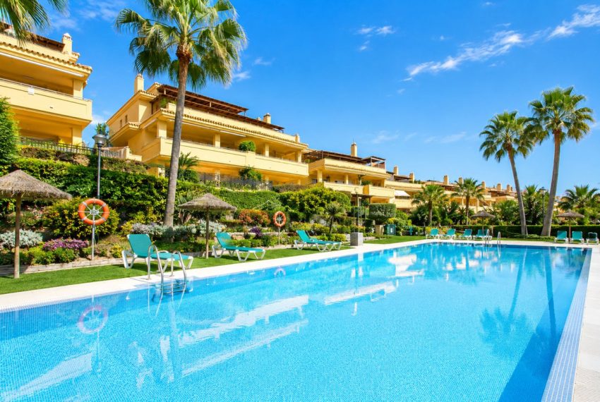 R5394382-Apartment-For-Sale-Sierra-Blanca-Middle-Floor-Apartment-3-Beds-147-Built-3