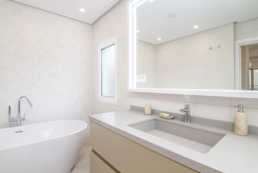R5395192-Apartment-For-Sale-Puerto-Banus-Penthouse-Duplex-3-Beds-165-Built-18