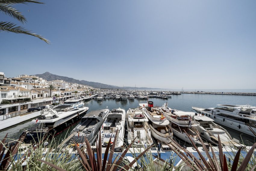 R5395744-Apartment-For-Sale-Puerto-Banus-Duplex-3-Beds-275-Built-2