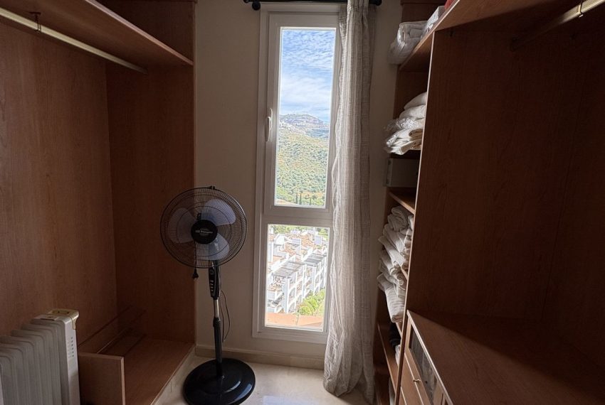 R5395909-Apartment-For-Sale-La-Quinta-Penthouse-3-Beds-155-Built-10
