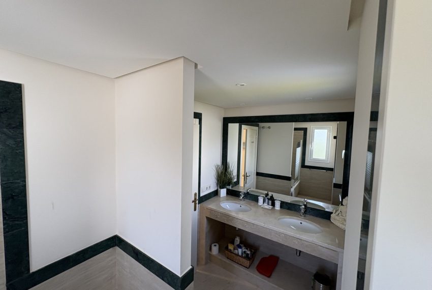 R5395909-Apartment-For-Sale-La-Quinta-Penthouse-3-Beds-155-Built-11