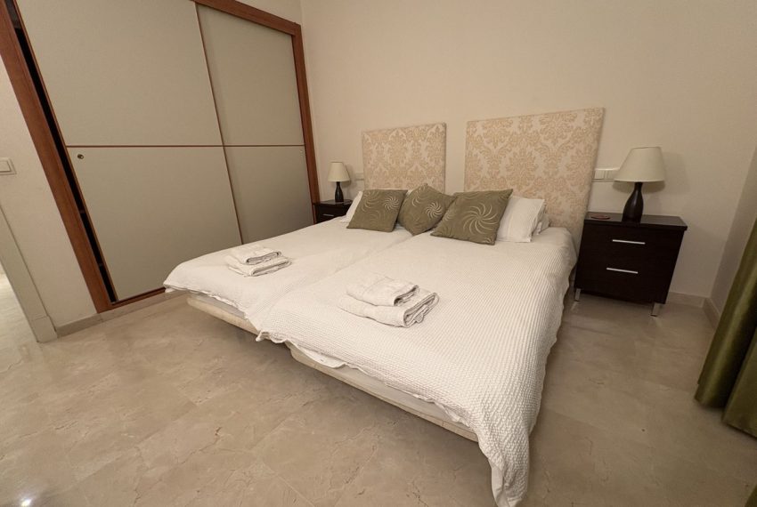 R5395909-Apartment-For-Sale-La-Quinta-Penthouse-3-Beds-155-Built-14