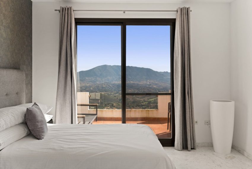 R5396002-Apartment-For-Sale-La-Mairena-Penthouse-2-Beds-177-Built-10