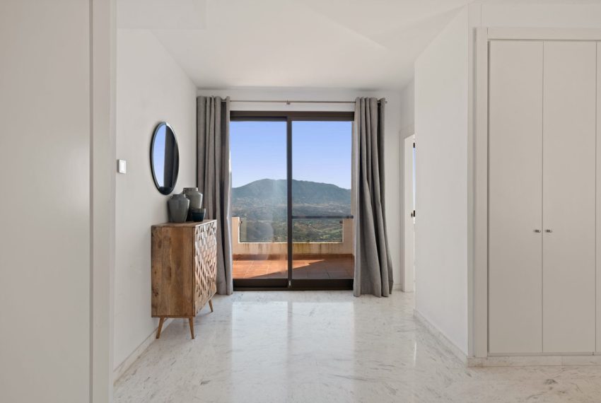 R5396002-Apartment-For-Sale-La-Mairena-Penthouse-2-Beds-177-Built-11