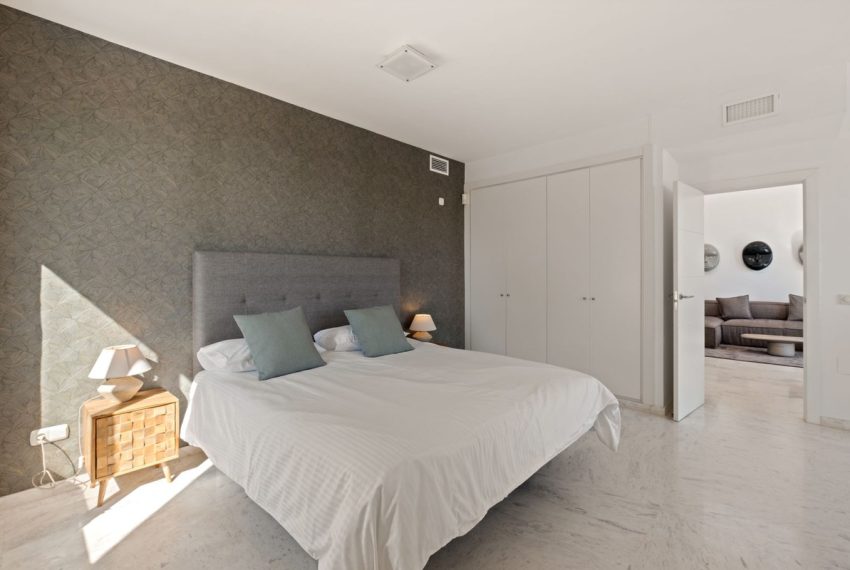 R5396002-Apartment-For-Sale-La-Mairena-Penthouse-2-Beds-177-Built-3