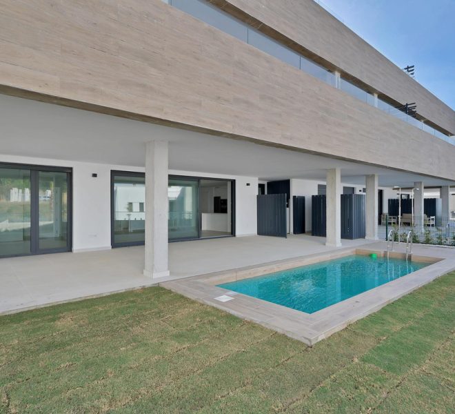 R5396317-Image 1-Ground Floor Apartment - 3 Beds - 152 Built