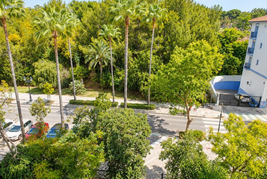 R5396572-Apartment-For-Sale-Marbella-Top-Floor-Apartment-3-Beds-96-Built