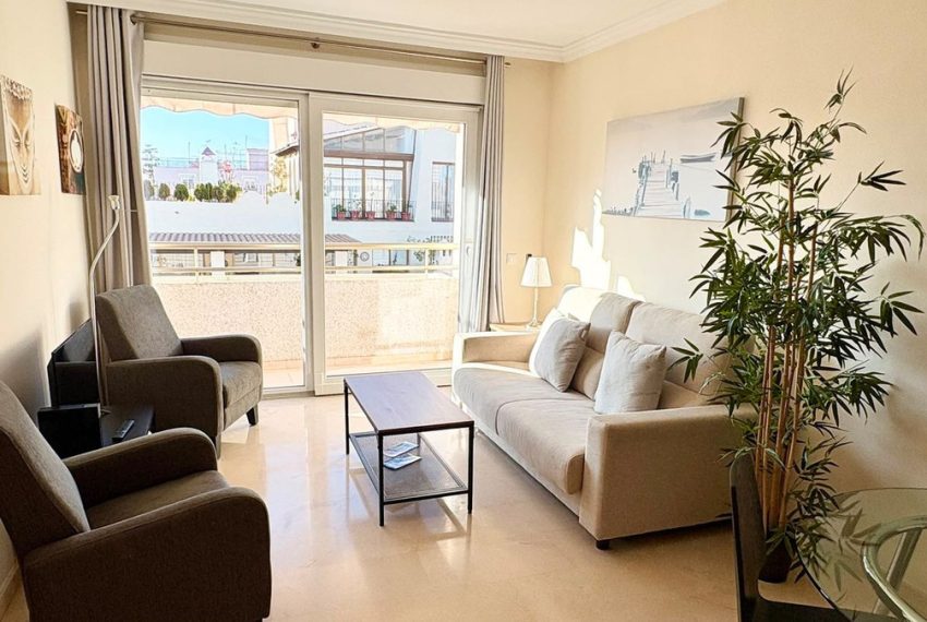 R5396620-Apartment-For-Sale-Marbella-Top-Floor-Apartment-1-Beds-55-Built