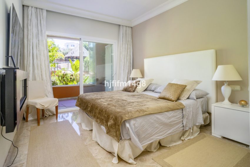 R5396758-Apartment-For-Sale-Nueva-Andalucia-Ground-Floor-Apartment-3-Beds-169-Built-10