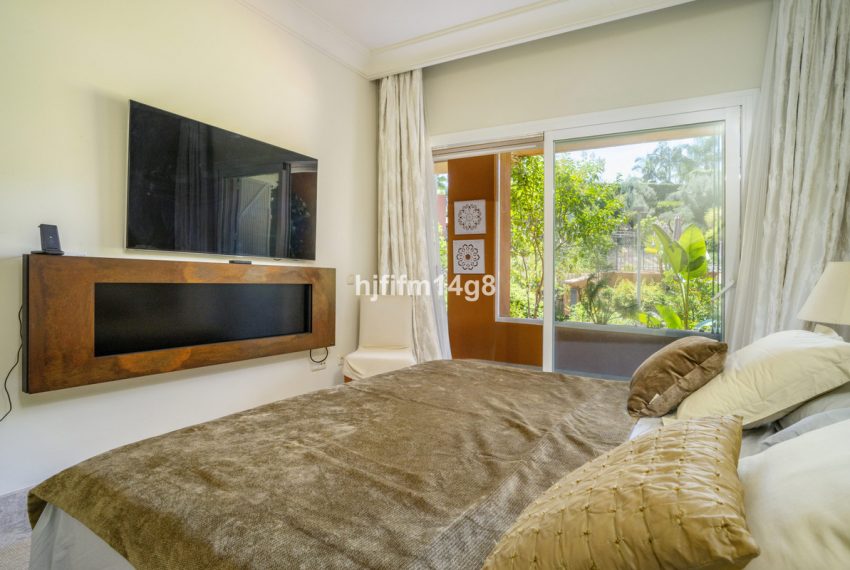 R5396758-Apartment-For-Sale-Nueva-Andalucia-Ground-Floor-Apartment-3-Beds-169-Built-11