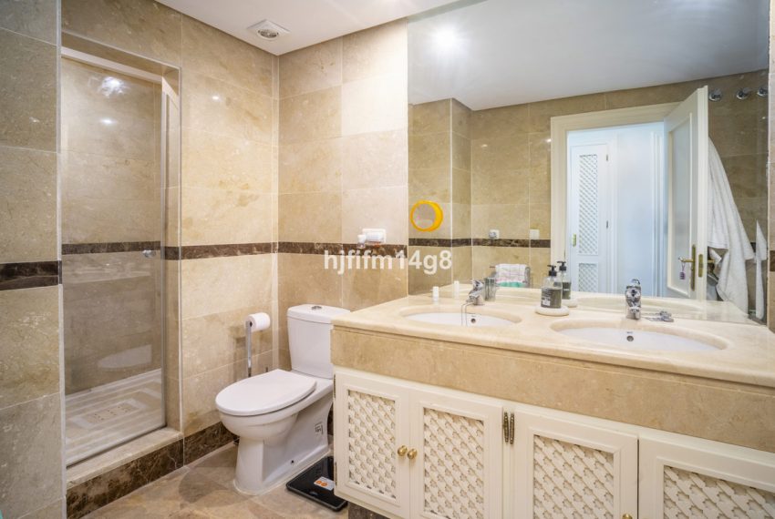 R5396758-Apartment-For-Sale-Nueva-Andalucia-Ground-Floor-Apartment-3-Beds-169-Built-15