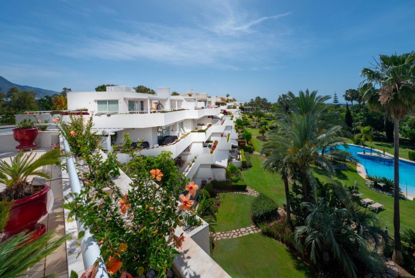 R5396830-Apartment-For-Sale-Nueva-Andalucia-Penthouse-Duplex-4-Beds-669-Built-1