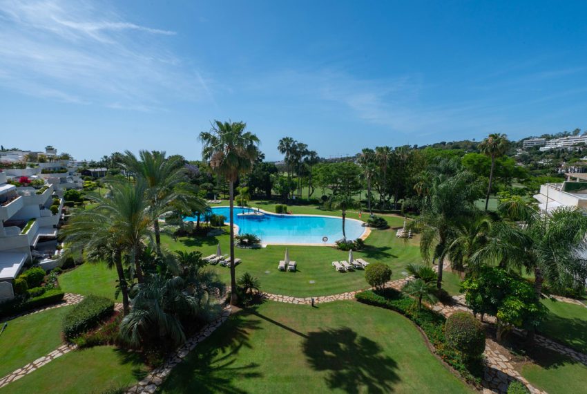 R5396830-Apartment-For-Sale-Nueva-Andalucia-Penthouse-Duplex-4-Beds-669-Built-2