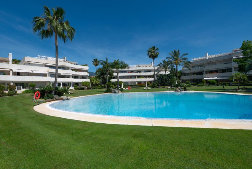 R5396830-Apartment-For-Sale-Nueva-Andalucia-Penthouse-Duplex-4-Beds-669-Built-4