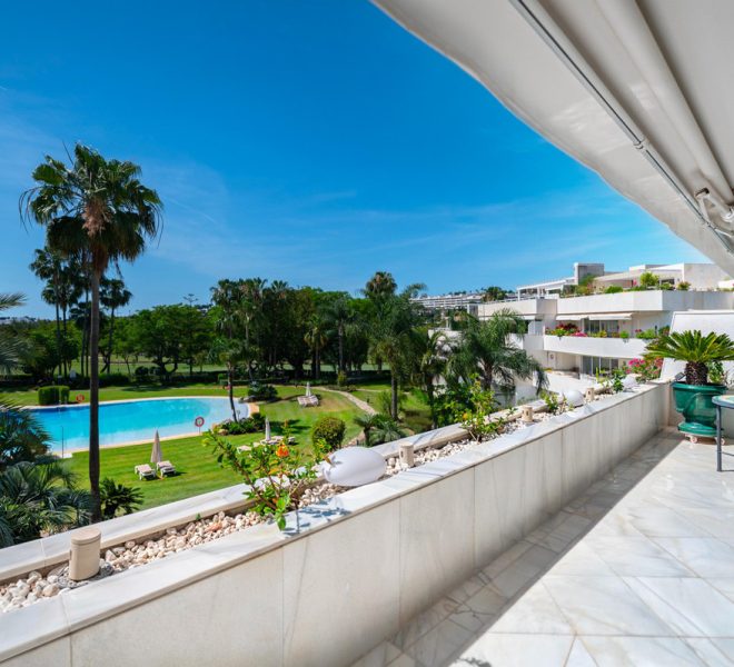 R5396830-Image 1-Penthouse Duplex - 4 Beds - 669 Built