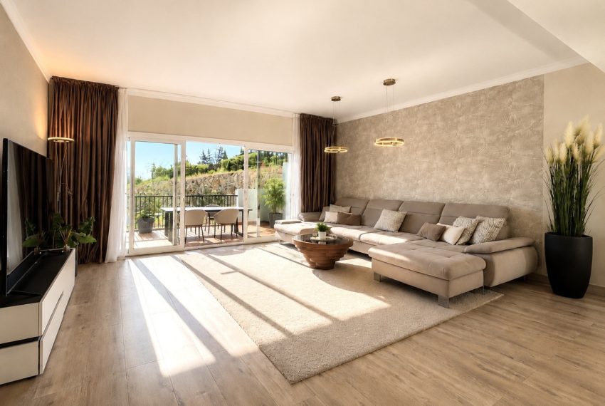 R5396857-Apartment-For-Sale-Benahavis-Penthouse-2-Beds-106-Built-2