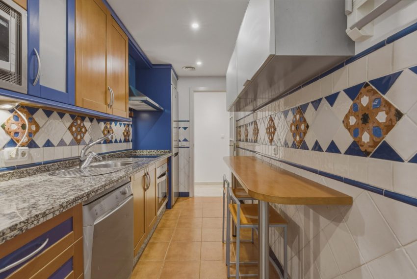 R5396875-Apartment-For-Sale-The-Golden-Mile-Middle-Floor-Apartment-2-Beds-113-Built-10