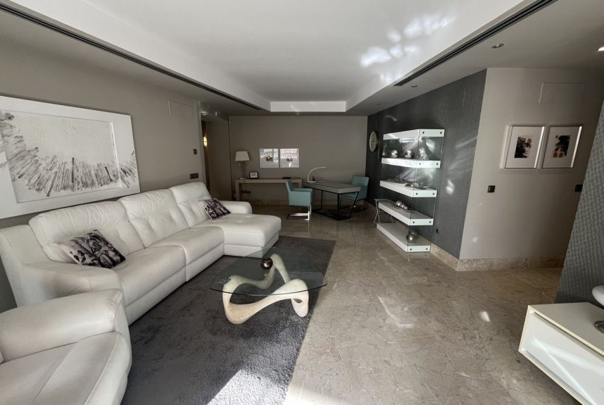 R5397421-Apartment-For-Sale-Marbella-Ground-Floor-Apartment-3-Beds-196-Built-1