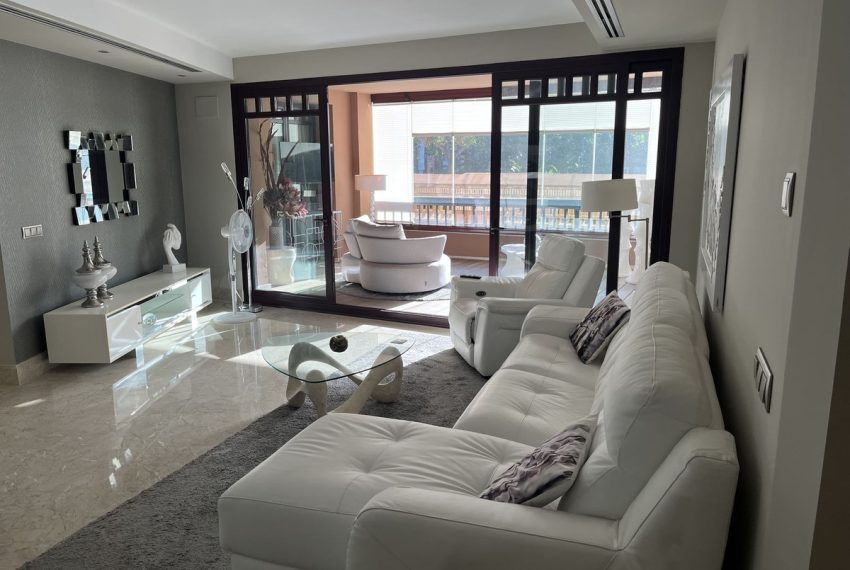 R5397421-Apartment-For-Sale-Marbella-Ground-Floor-Apartment-3-Beds-196-Built