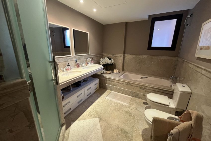 R5397421-Apartment-For-Sale-Marbella-Ground-Floor-Apartment-3-Beds-196-Built-9