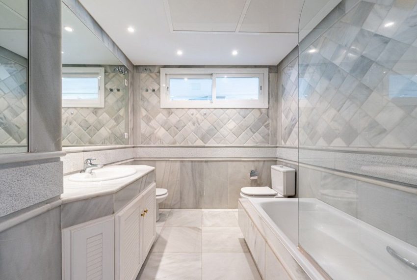 R5398399-Apartment-For-Sale-Nagueles-Ground-Floor-Apartment-2-Beds-132-Built-17