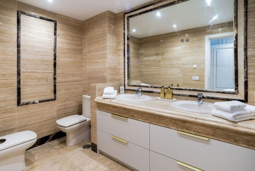 R5398519-Apartment-For-Sale-Marbella-Ground-Floor-Apartment-3-Beds-185-Built-13
