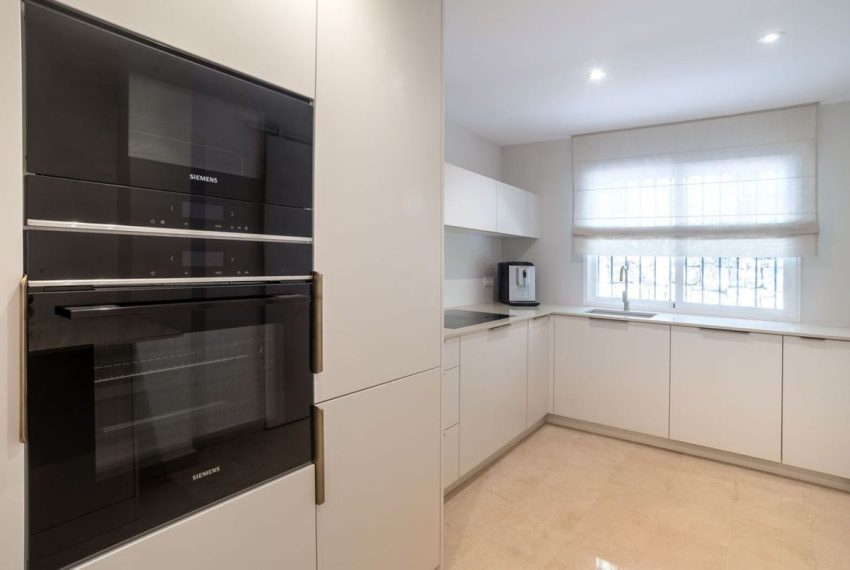 R5398519-Apartment-For-Sale-Marbella-Ground-Floor-Apartment-3-Beds-185-Built-4