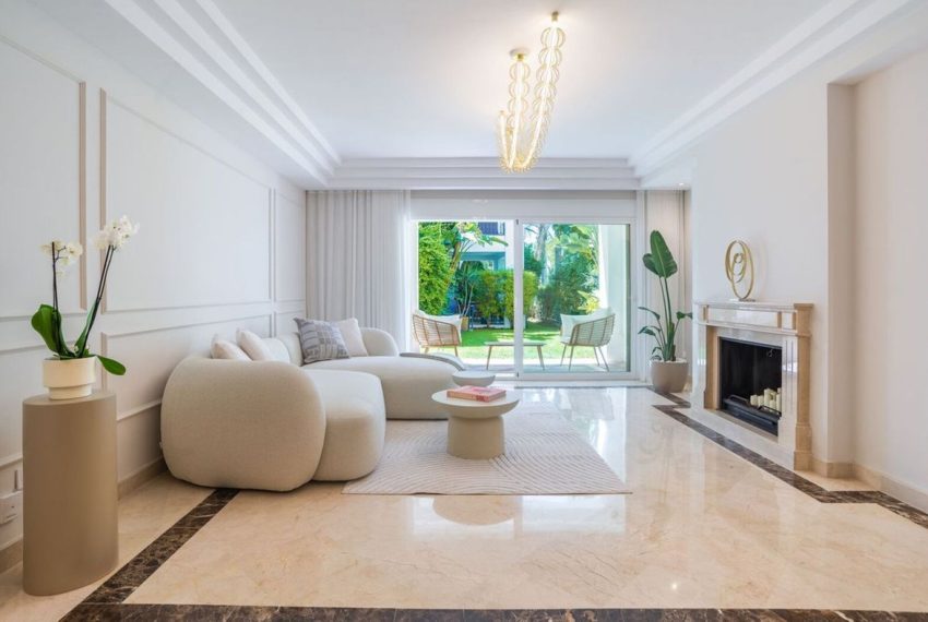 R5398519-Apartment-For-Sale-Marbella-Ground-Floor-Apartment-3-Beds-185-Built