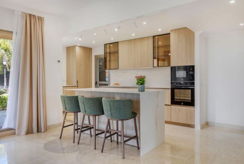R5398537-Apartment-For-Sale-Benahavis-Ground-Floor-Apartment-3-Beds-136-Built-11