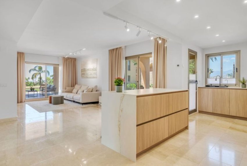 R5398537-Apartment-For-Sale-Benahavis-Ground-Floor-Apartment-3-Beds-136-Built