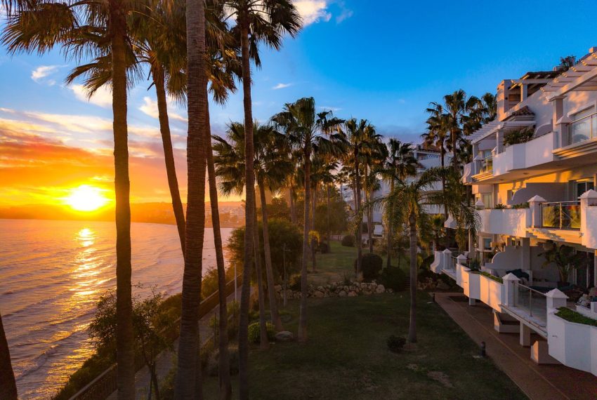 R5399842-Apartment-For-Sale-Estepona-Penthouse-2-Beds-130-Built-1