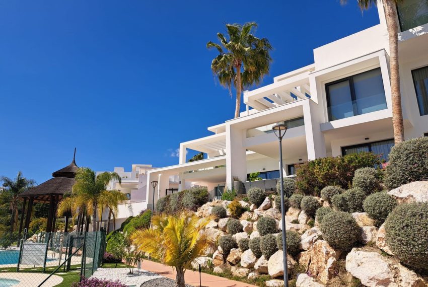 R5399893-Apartment-For-Sale-Benahavis-Ground-Floor-Apartment-3-Beds-130-Built-1