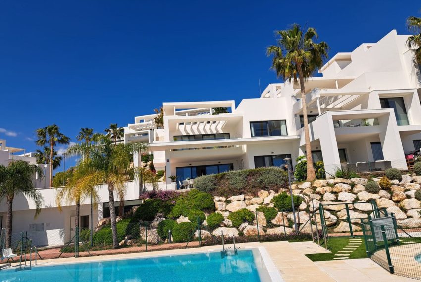 R5399893-Apartment-For-Sale-Benahavis-Ground-Floor-Apartment-3-Beds-130-Built