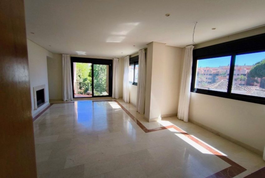 R5400007-Apartment-For-Sale-Puerto-Banus-Penthouse-2-Beds-129-Built-12