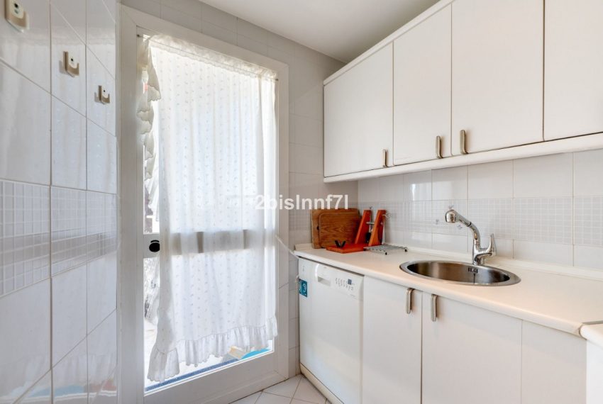 R5400010-Apartment-For-Sale-Elviria-Penthouse-2-Beds-80-Built-10