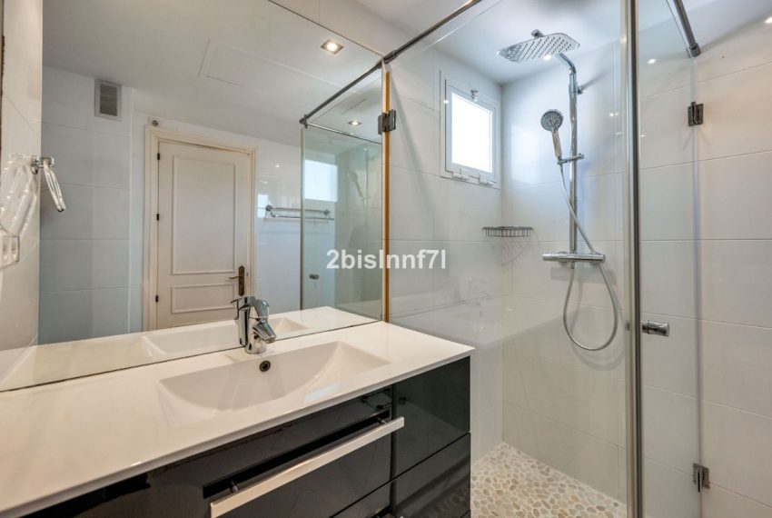 R5400010-Apartment-For-Sale-Elviria-Penthouse-2-Beds-80-Built-16