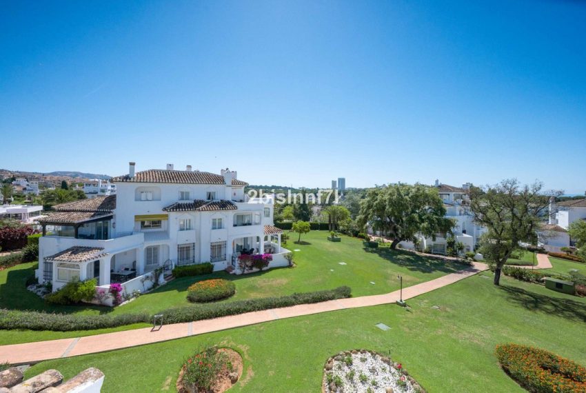 R5400010-Apartment-For-Sale-Elviria-Penthouse-2-Beds-80-Built-4
