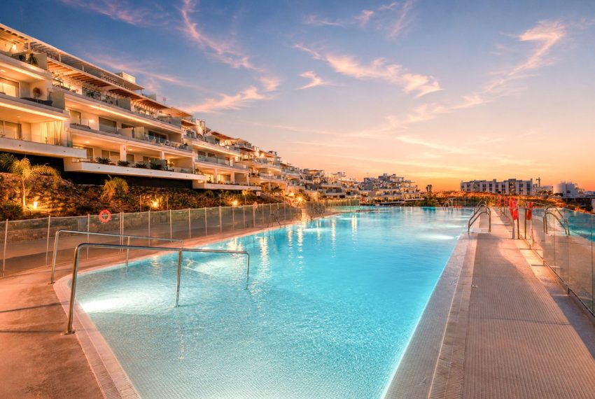 R5400166-Apartment-For-Sale-Estepona-Penthouse-2-Beds-80-Built-3