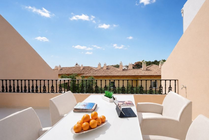 R5400259-Apartment-For-Sale-Nueva-Andalucia-Duplex-2-Beds-170-Built-10
