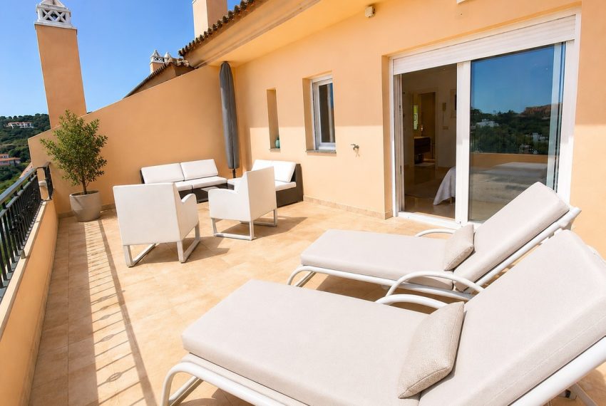 R5400259-Apartment-For-Sale-Nueva-Andalucia-Duplex-2-Beds-170-Built-4